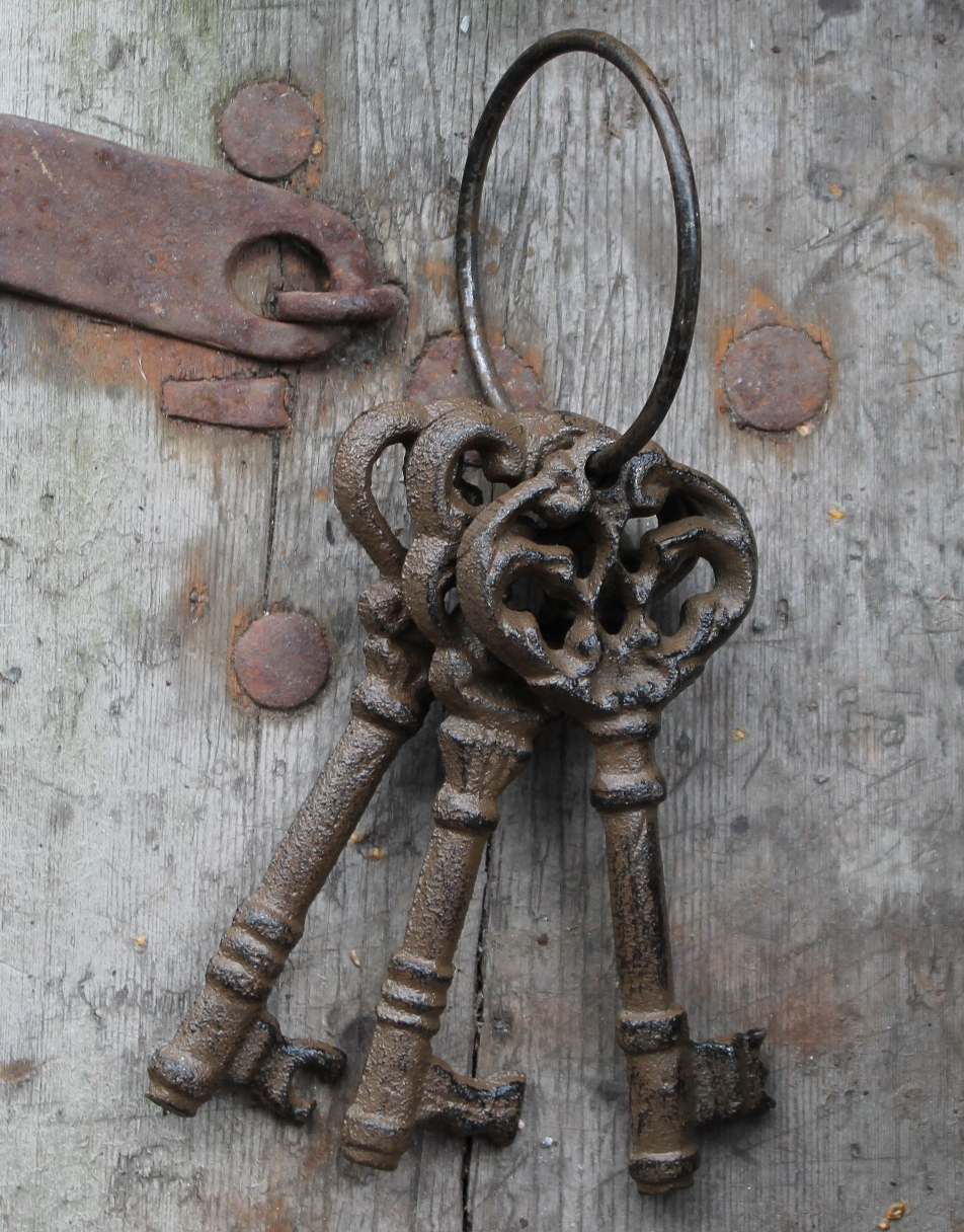 Куплю старые ключи. Старинный ключ. Необычные старинные ключи. Антикварный ключ. Красивый старинный ключ.
