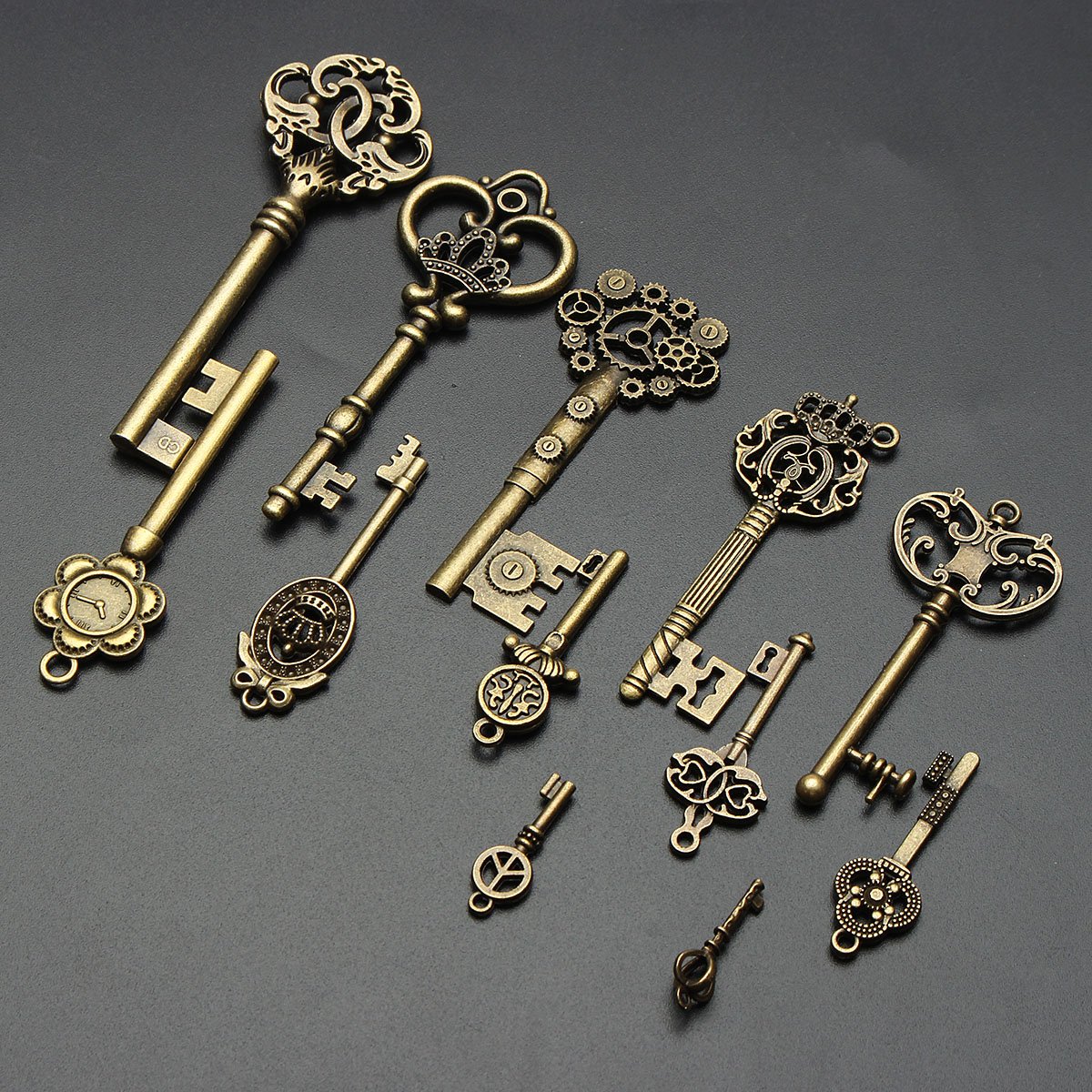 Keys picture. Старинный ключ. Декор "ключи". Ключи декоративные красивые. Красивый старинный ключ.