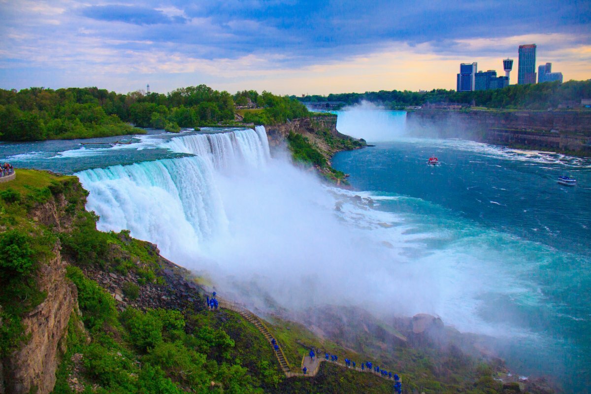 Niagara falls. Ниагарский водопад США. Водопад Ниагара, США И Канада. Достопримечательности Канады Ниагарский водопад. Ниагарский водопад водопады.
