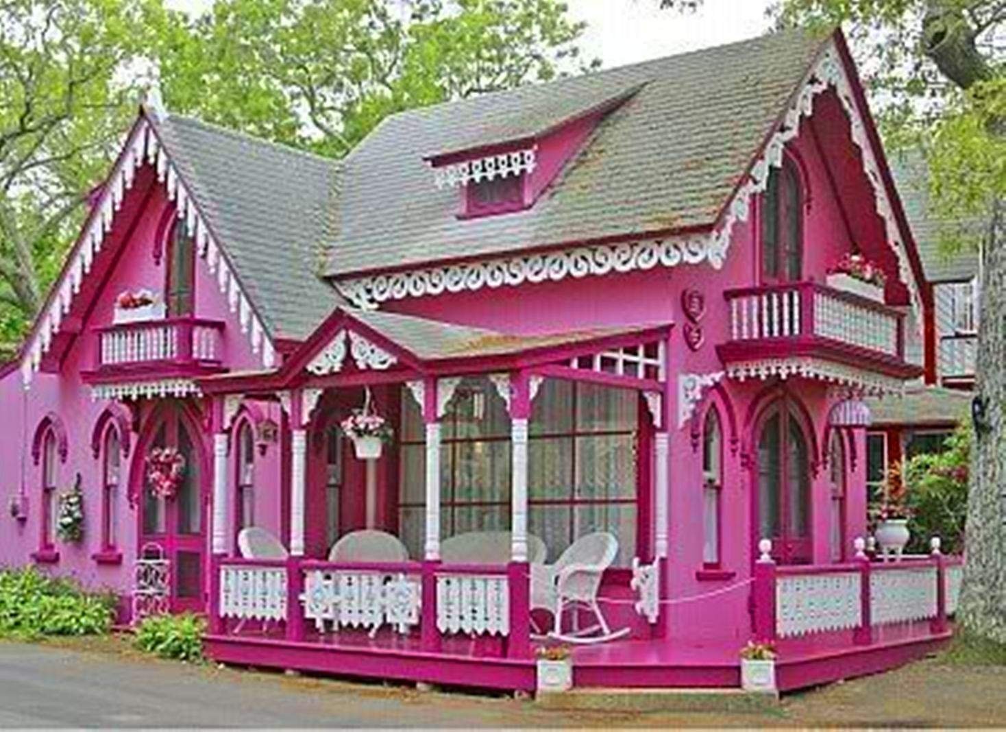 Красивые розовые дома