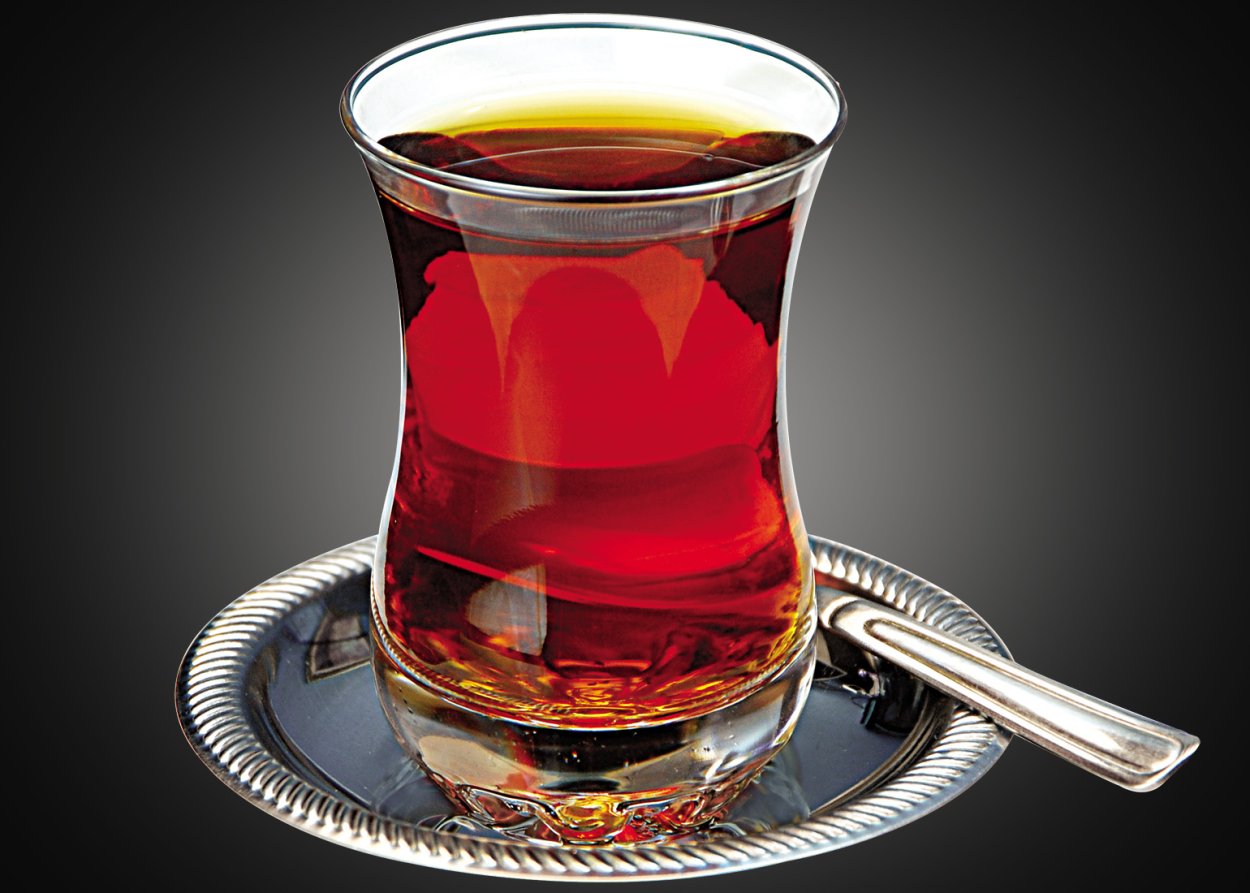 Стакан крепкого чая. Армуды для кофе турецкие. Армуд стакан чай Турция. Чашка армуд турецкая чайная. Армуд Стамбул.