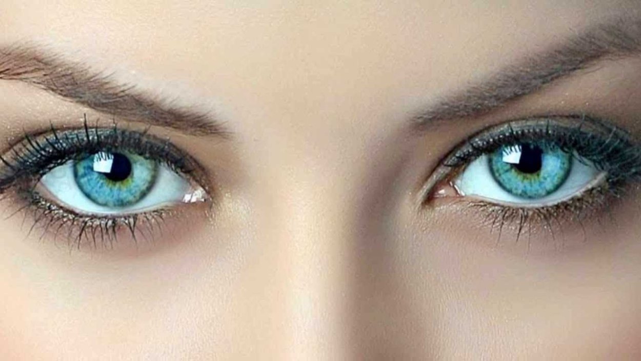 Голубо серый цвет глаз