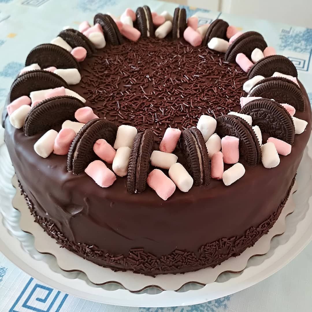 Простой декор торта на день рождения