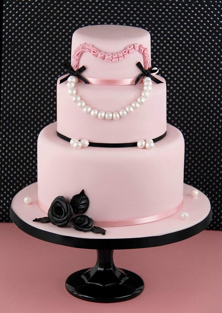 Черно розовый торт
