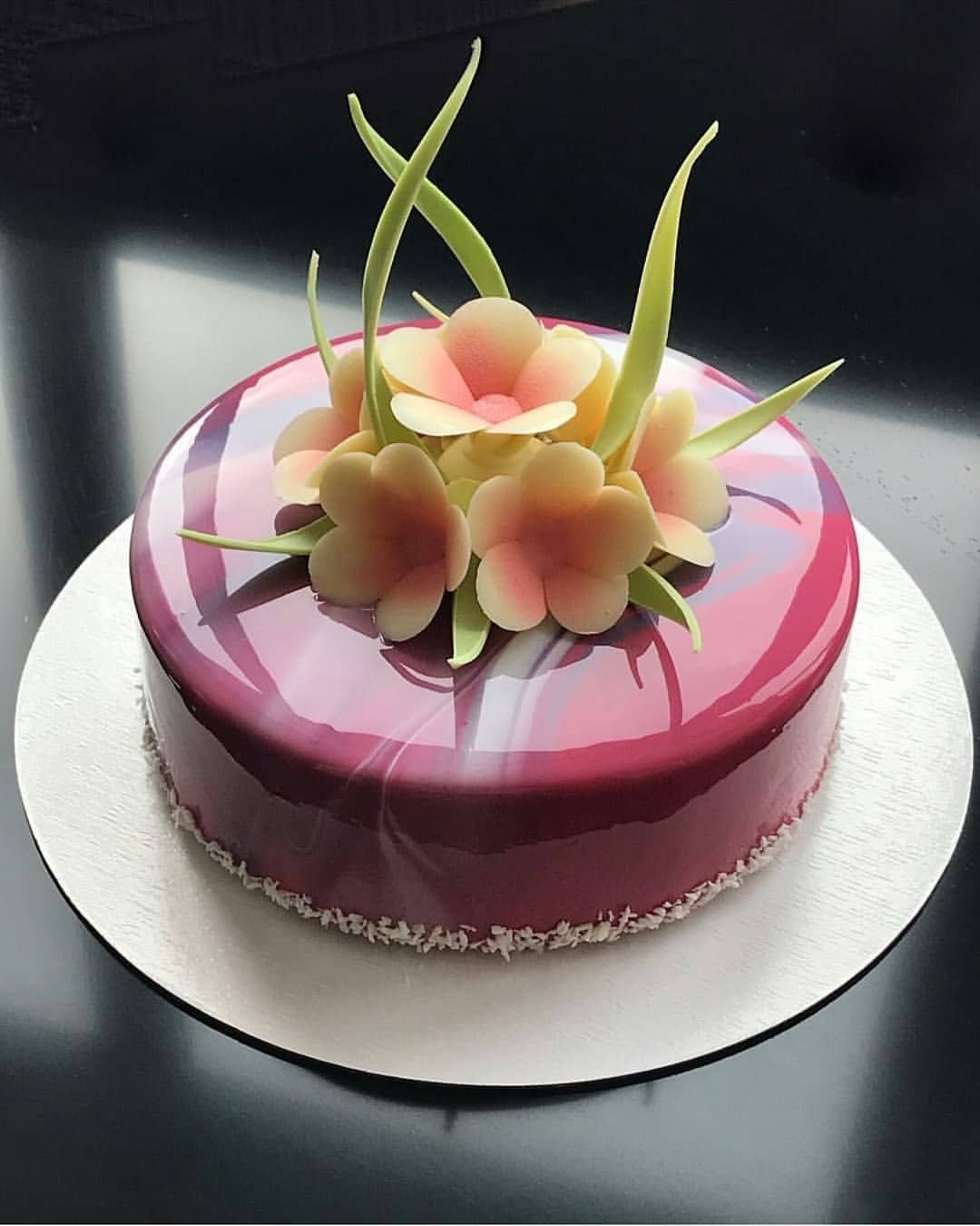 Идеи торта женщине. Торт на день рождения женщине. Торт для женщины. Красивые торты. Необычные торты.