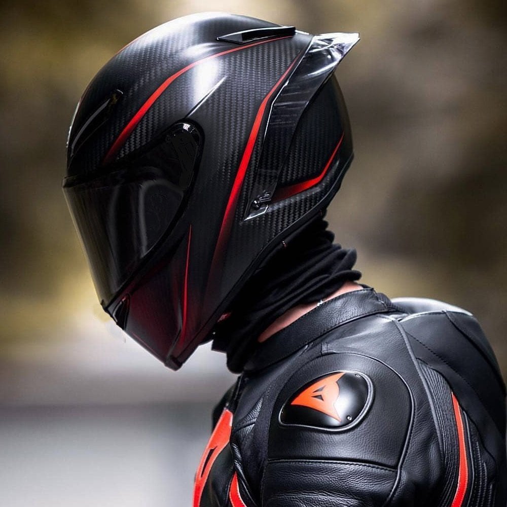 Крутые шлемы для мотоциклов