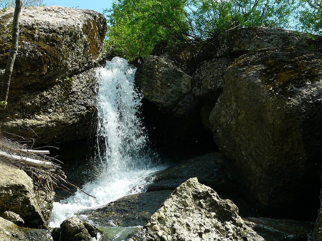 Абзановский водопад