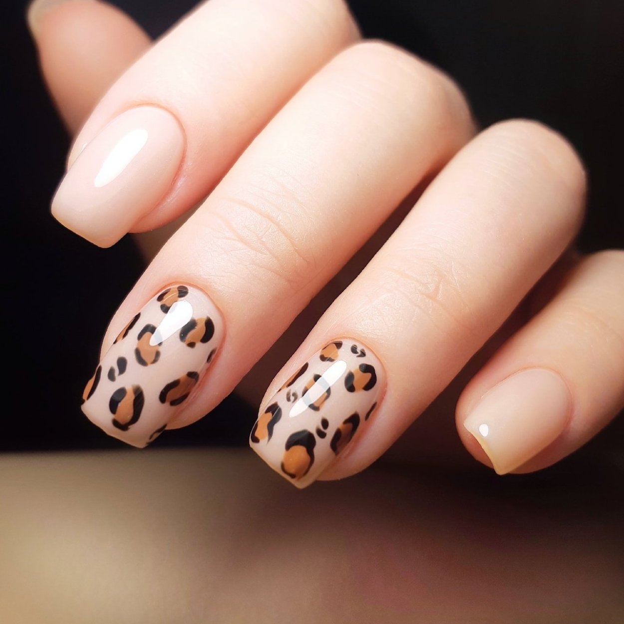 Дизайн ногтей леопард