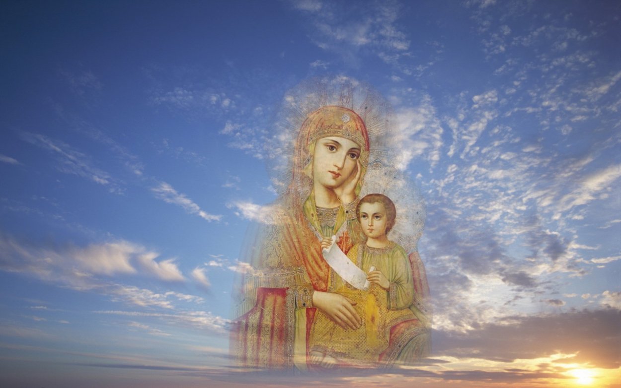 Бога мати. Икона Пресвятой Богородицы в небе. Православные иконы Сумская Богородица. Икона Богородицы Благодатное небо.